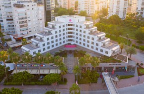 AKRA V HOTEL